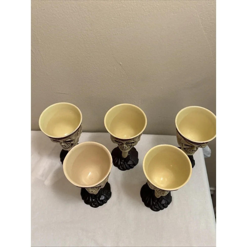 Halloween Skeleton Skull Plastic Spooky Scary Goblets Wine Glasses Set of 5